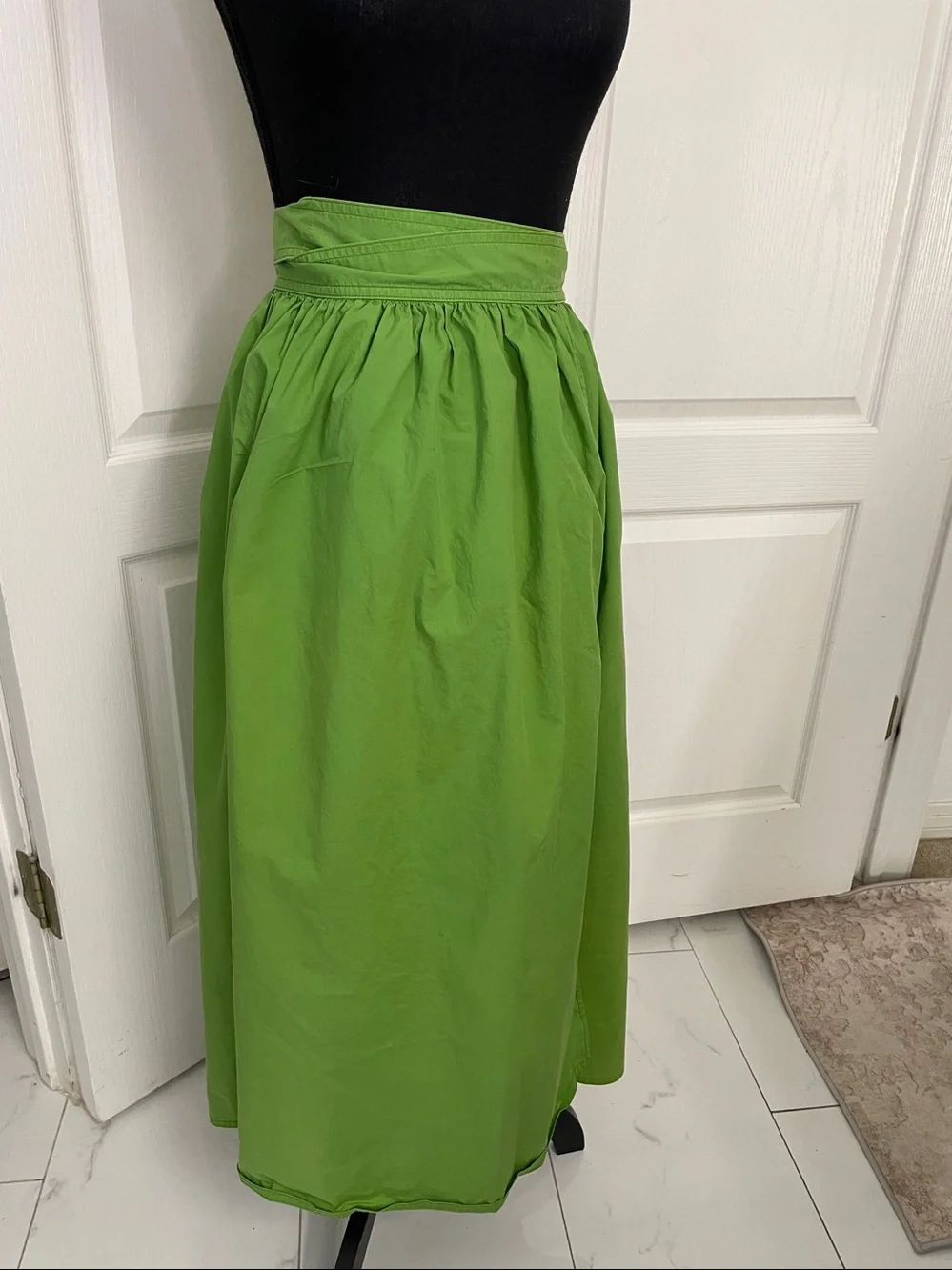 Marimekko Suuruus Wrap Skirt apple green S cotton poplin midi - Picture 2 of 6